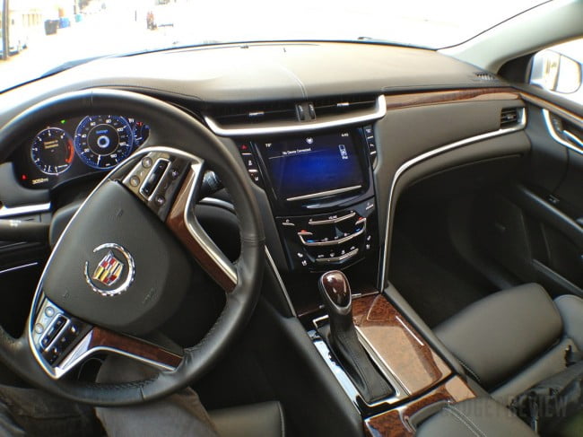 2013 Cadillac XTS 7 650x487 1