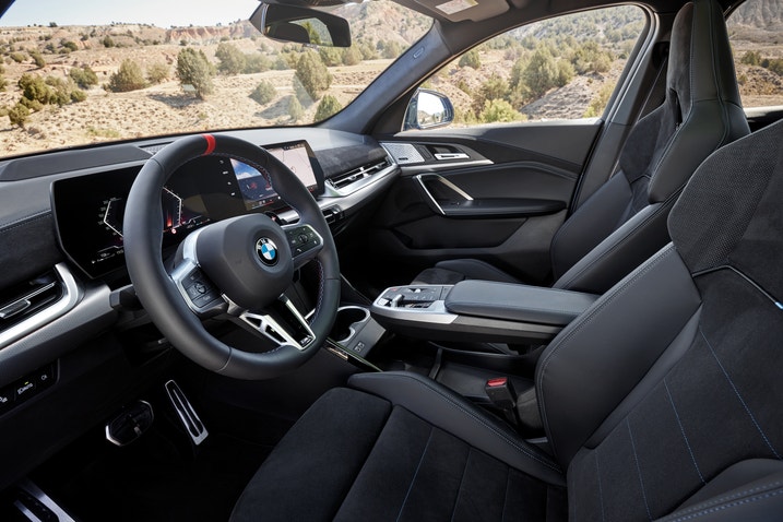 2025 BMW X2 Interior