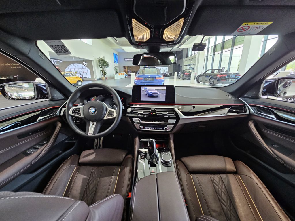 2026 BMW 3 Series Interior