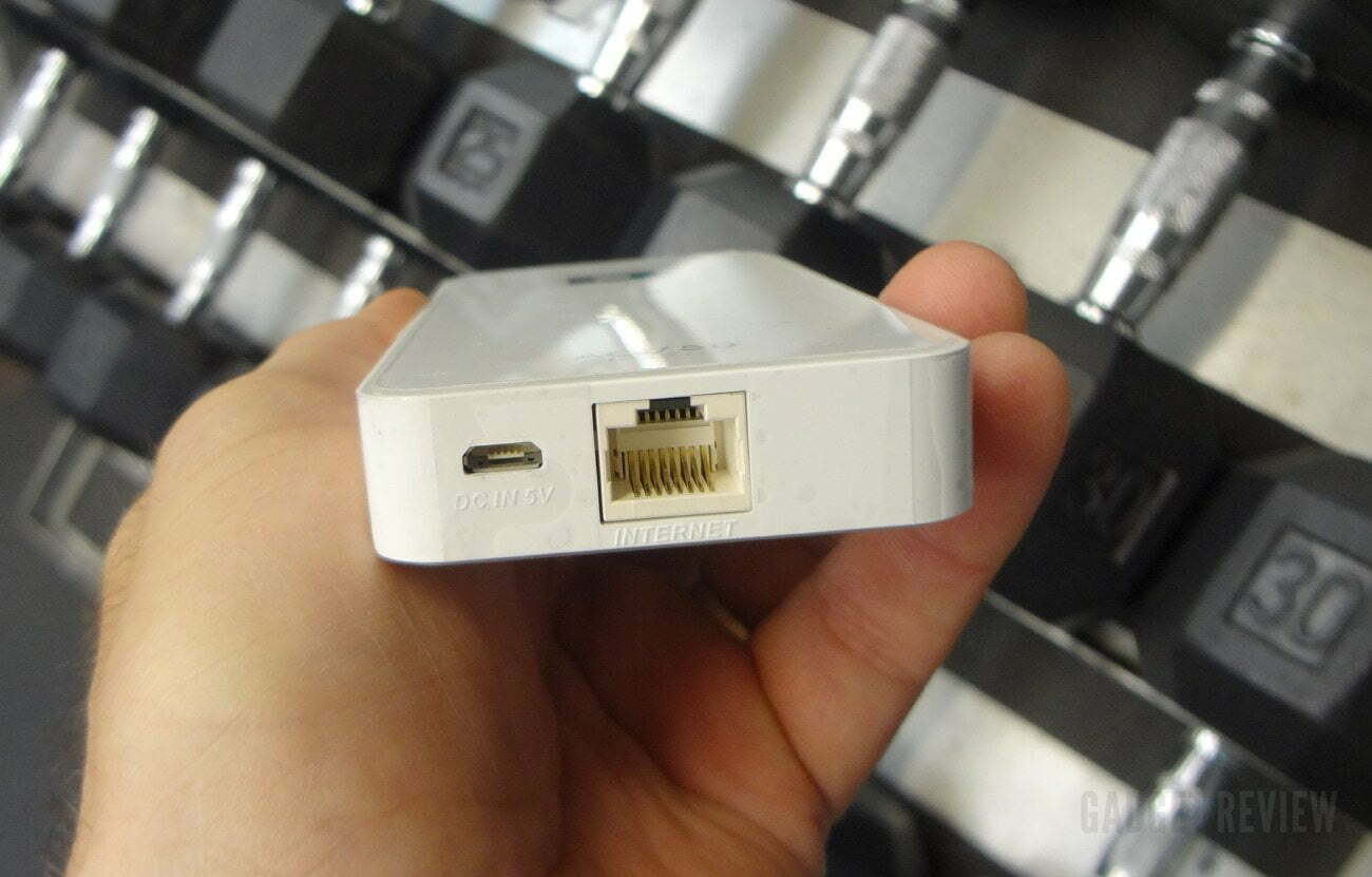D-Link AC750 Wi-Fi Portable Router and Charger Review 11 AC750-Wi-Fi-Portable-Router-and-Charger-bottom