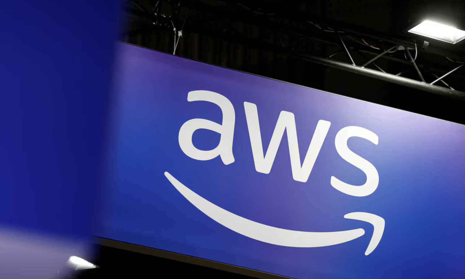 AWS подтвердила безвозвратную потерю данных в Бахрейне и ОАЭ после атак дронов