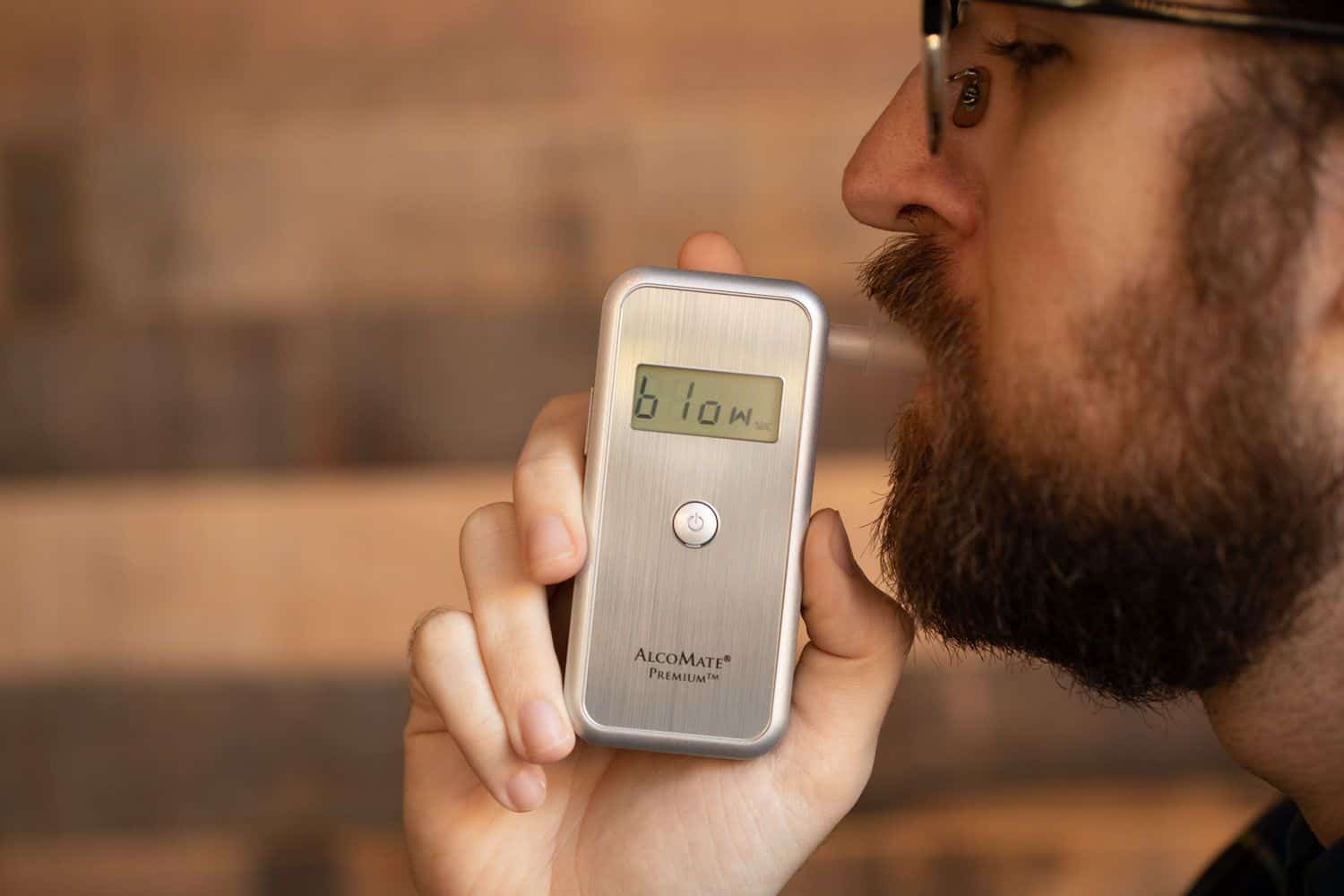 Alcomate Premium Al7000 Professional Breathalyzer Review 