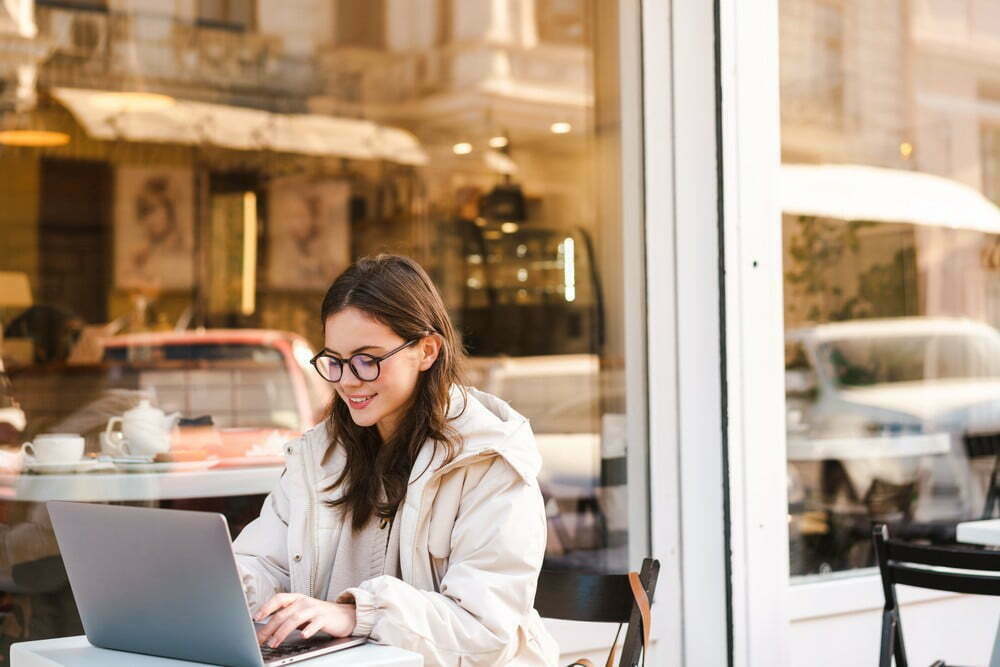 10 Best Macbooks for College in 2023