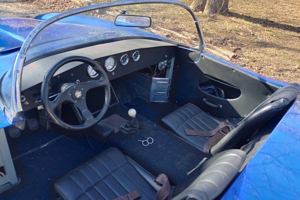 Byers SR100 interior
