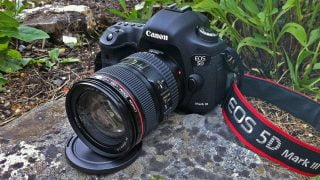 Canon EOS 5D Mark III DSLR Review