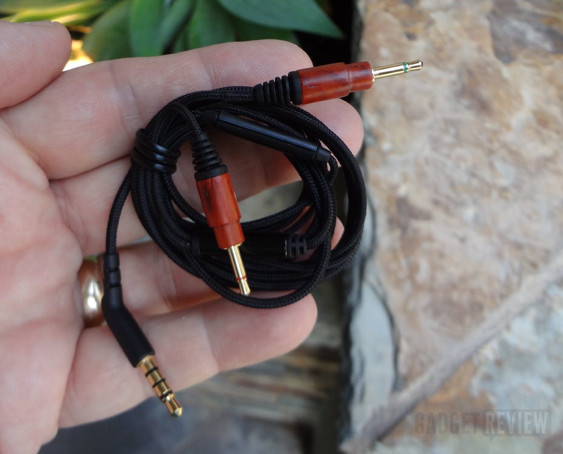 Cherry Wood Troubadours Headphones audio cable