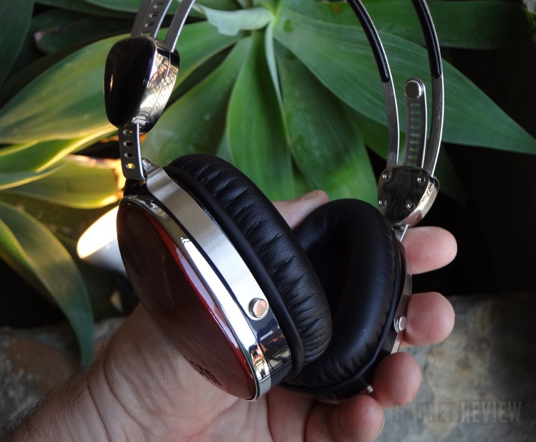 Cherry Wood Troubadours Headphones overall side shot