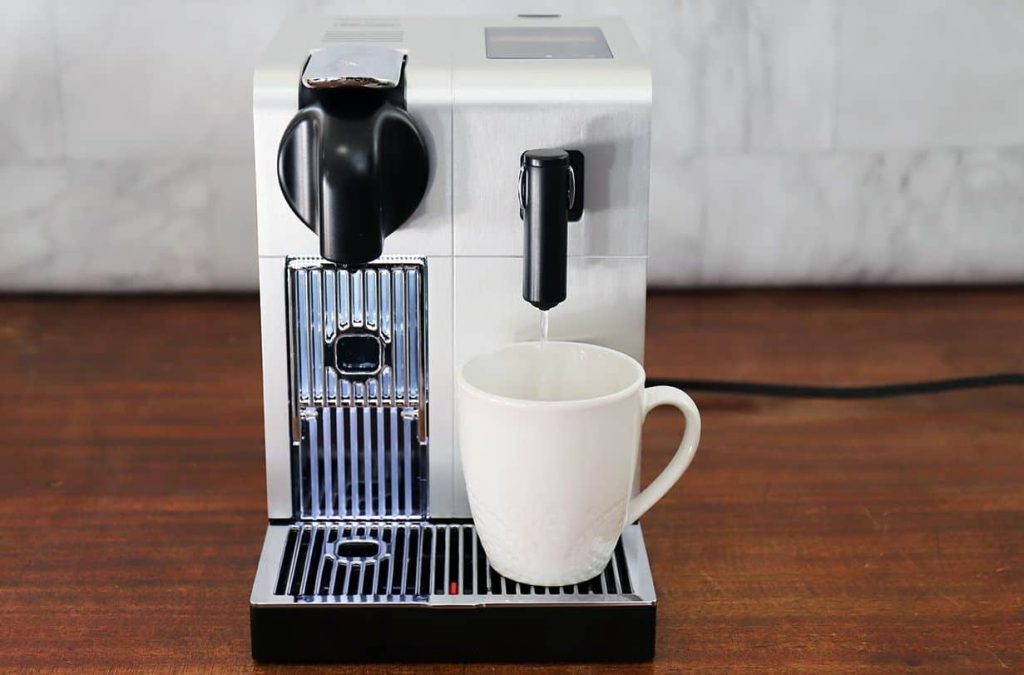 Best Nespresso Machine (July 2022 Buyers Guide + Reviews)