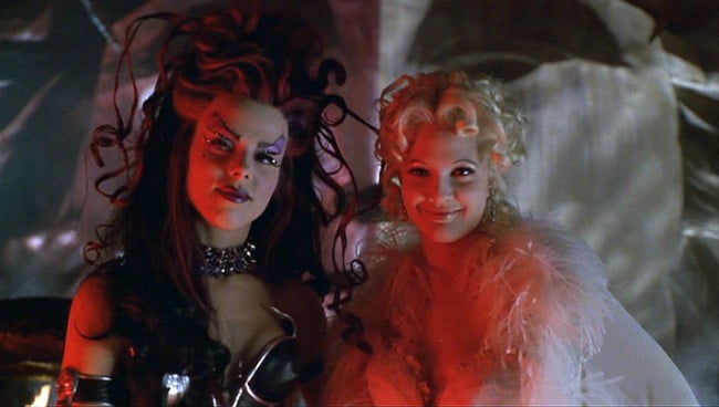 Debbie mazar drew barrymore sugar spice batman forever 650x368 1