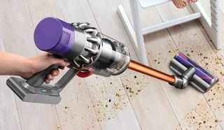 Dyson Cyclone V10 Absolute Lightweight Cordless Stick Vacuum Cleaner Review