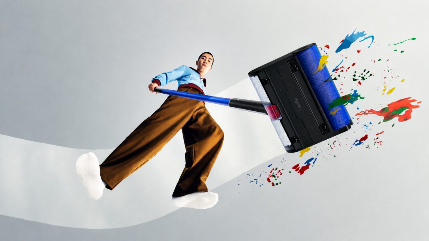 Dyson W1 PencilWash Dok Self-Cleans Its Roller for 9.99 Dyson W1 PencilWash Dok Self-Cleans Its Roller for 9.99
