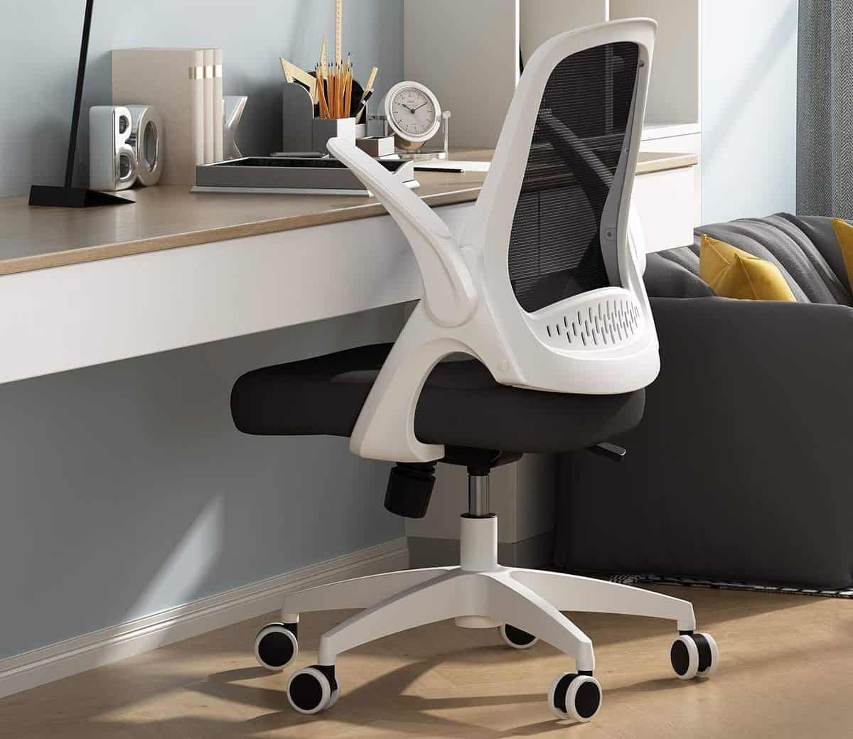 Modern Fabric Low Back Office Chair with Adjustable Height White for Reception Dinning Conference Room Hbada Desk Task Computer Chair 