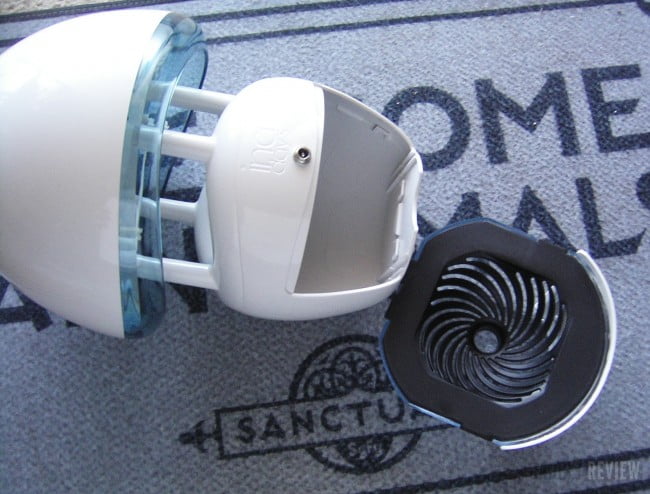 InaTrap GR 330 Mosquito Trap fan compartment open 650x494 1