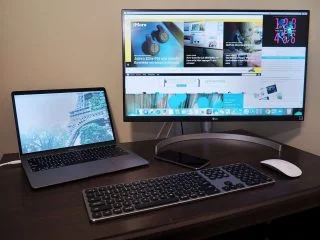 LG 27UK850 W Monitor Review