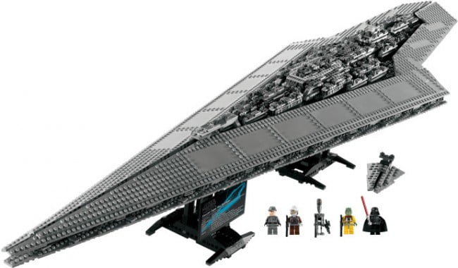 Lego Super Star Destroyer 10221 1 650x380 2