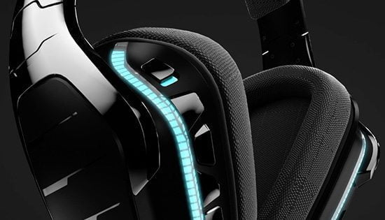 Logitech G933 Artemis Spectrum Review 32 Logitech G933 Close