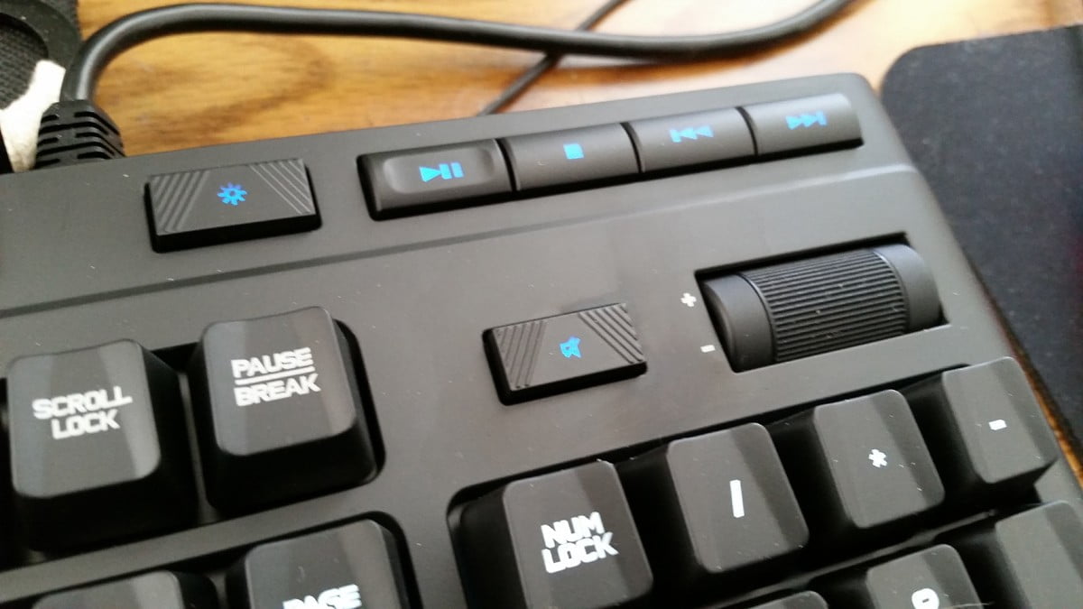 Logitech G910 Orion Spark RGB Mechanical Gaming Keyboard Review 15 Logitech_Orion_Spark3