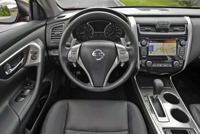 Nissan2013Altima 26 650x434 1