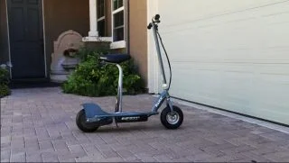 Razor E300S Seated Electric Scooter  Review