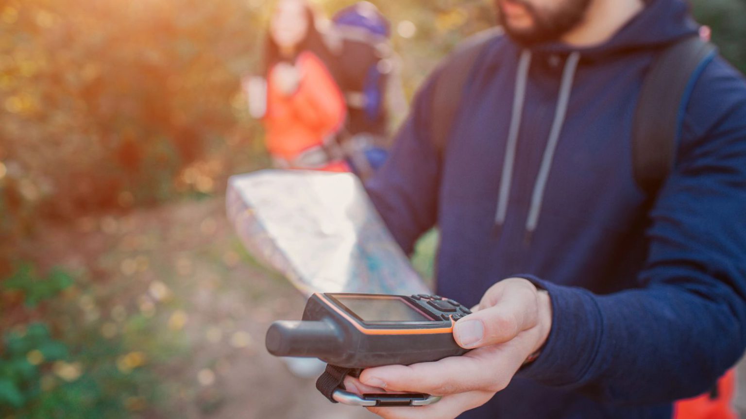 6 Satellite Phones That Could Save Your Life When the Grid Goes Down ...