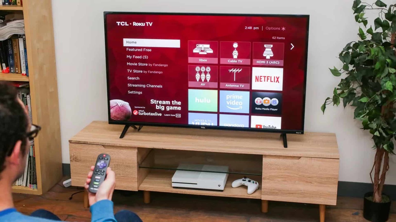 Best TV For Conference Rooms 2022 Top TV For Office Zoom Meetings
