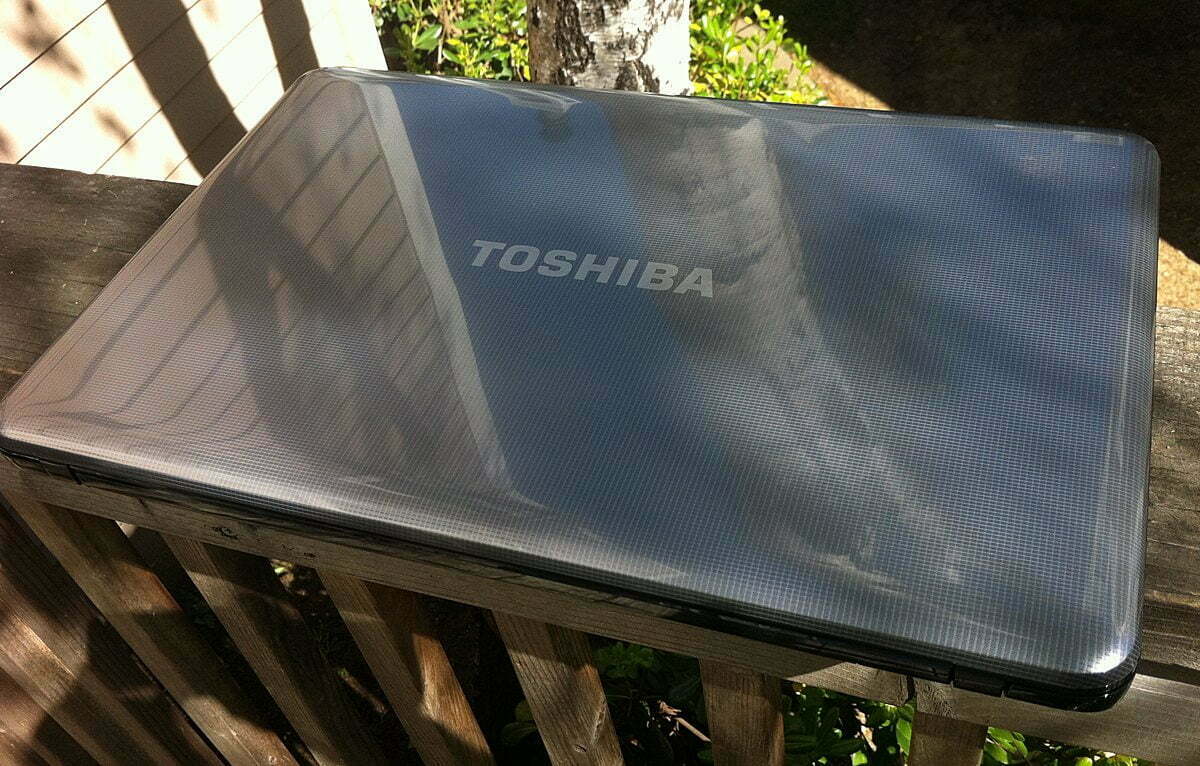 Toshiba Satellite L875 S7108 2
