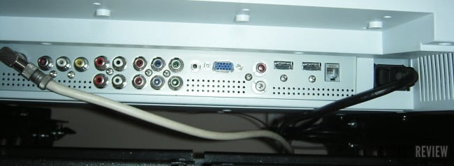VIZIO 32 Inch SV320XVT ports on bottom 650x238 1
