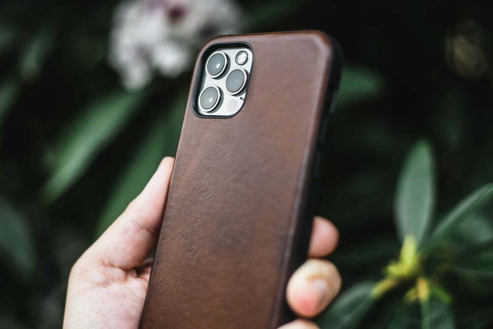 Best iPhone Battery Cases in 2023 (October Reviews)