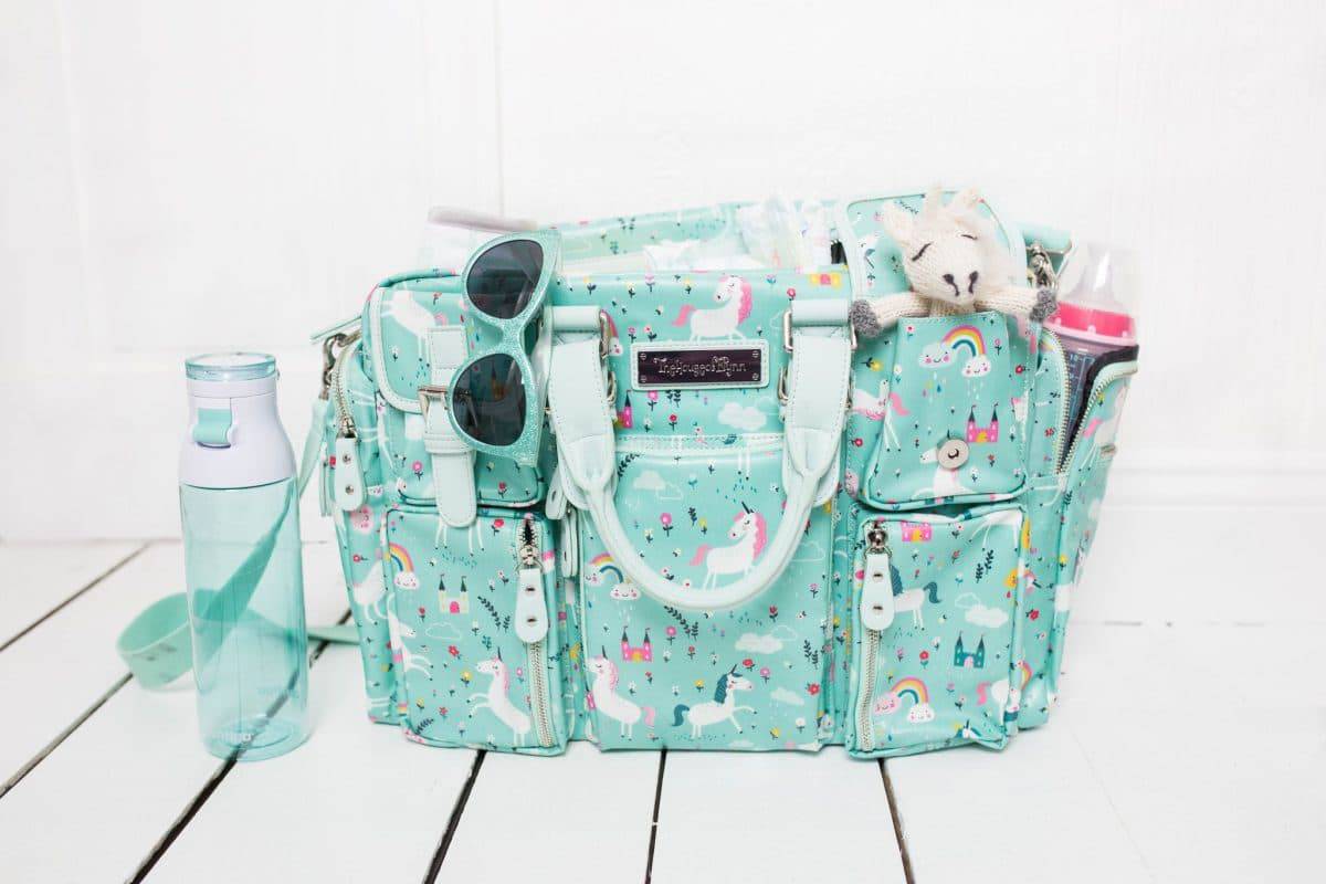 Best Wet Dry Bags For Cloth Diapers ~ 7 Best Bags For Parents In 2022