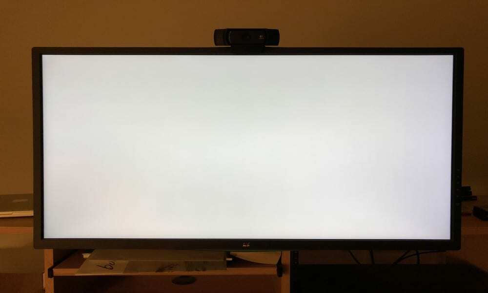 Dirty Screen Effect How To Fix Monitor Panel Uniformity Issue