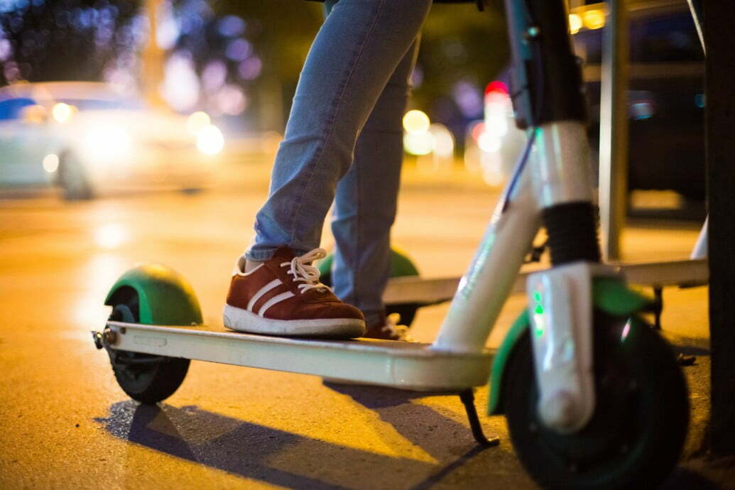 Electric Scooter vs Electric Skateboard