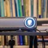 How to Hook Up a Projector to a Bluetooth Speaker