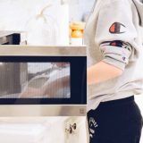 How to Remove Stains in a Microwave