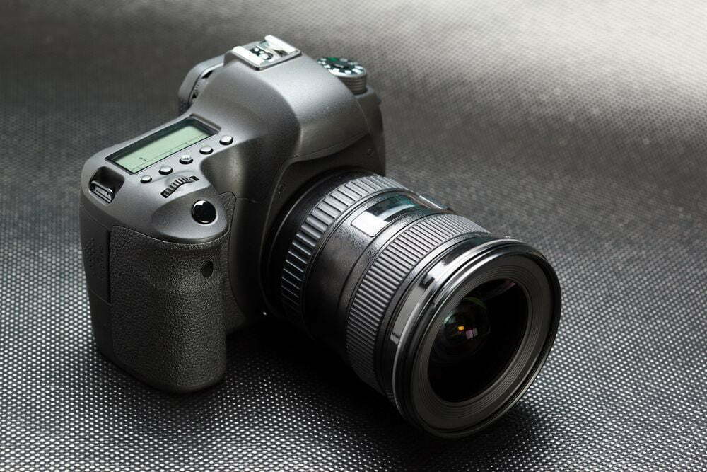 How to Use a DSLR for Streaming