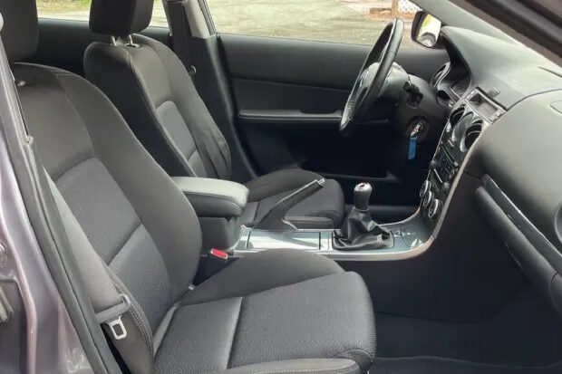 Mazda 6 unutrašnjost