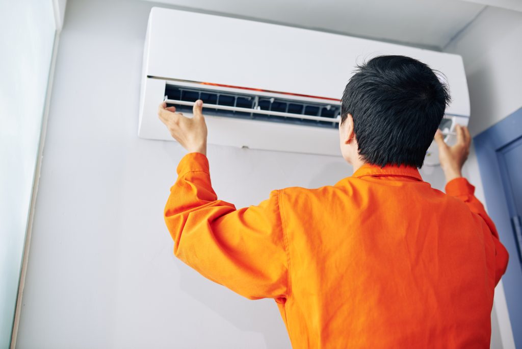 installing air conditioner