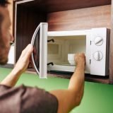 Microwave Oven vs Electric Oven