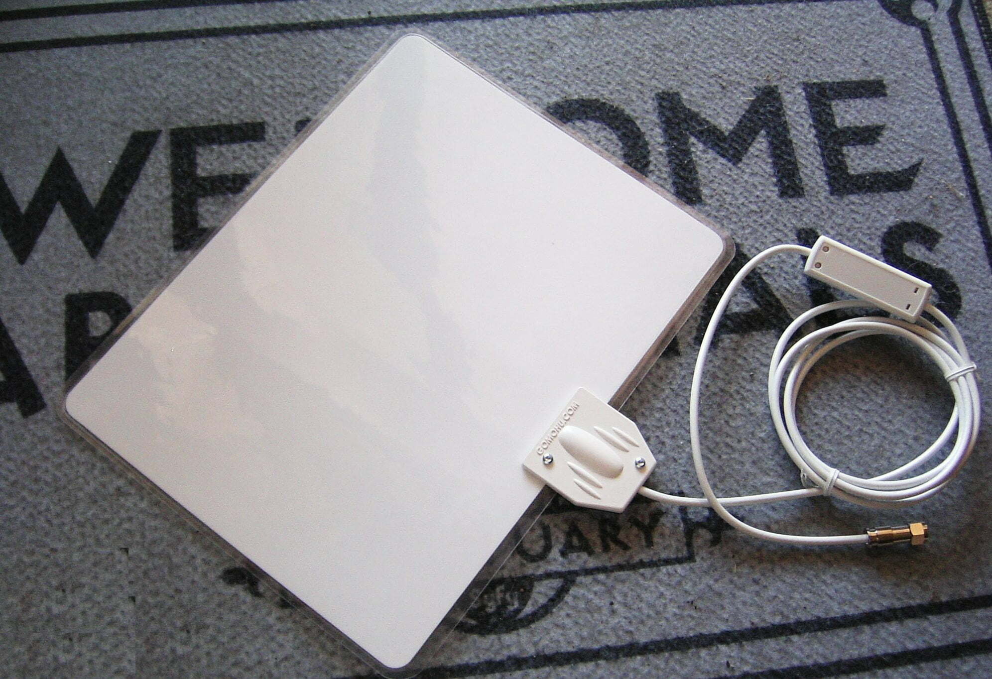 MOHU Leaf Plus HDTV Indoor Antenna Review Gadget Review