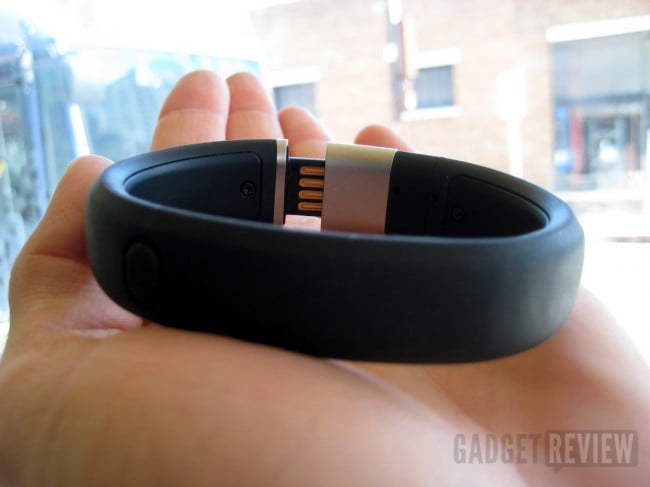 nike fuelband review 001 650x487 1