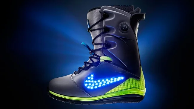 Nike's LunarENDOR QS Snowboard Feature LED Lights (video) - Gadget