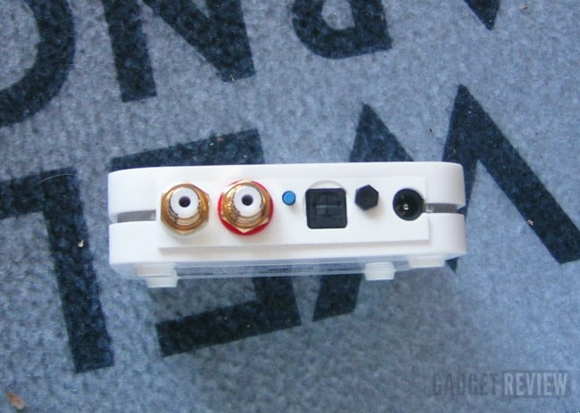 playGO USB Review receiver outputs 650x463 1