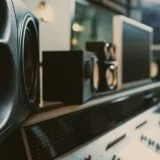 soundbar vs speakers