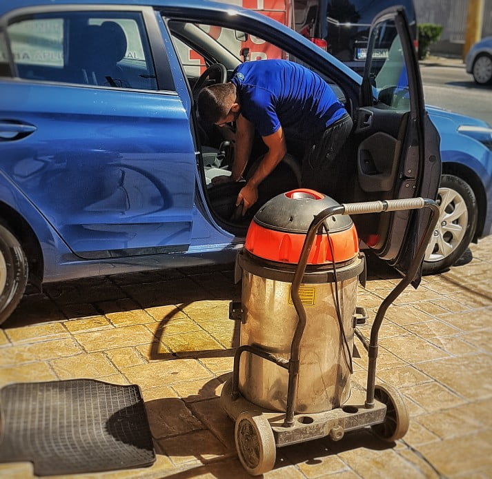 Vacuuming A Car Tips And Tricks To Vacuum Your Vehicle