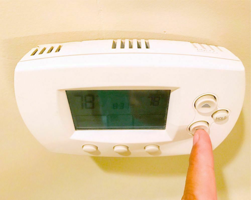 why does my ac window unit keep turning off