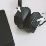 What Is The Difference Between Wireless and Bluetooth Headphones?